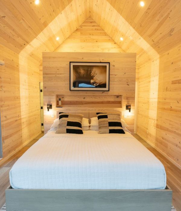 Sunrise window! Wake up early to catch the magic!